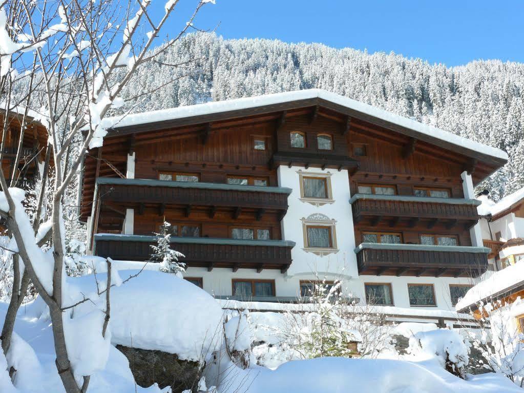 Apart - Und Fruehstueckspension Jaegerheim Kaunertal Luaran gambar